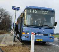 bus.jpg (14077 bytes)