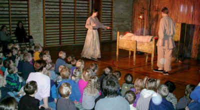 Hele publikum400.jpg (15116 bytes)