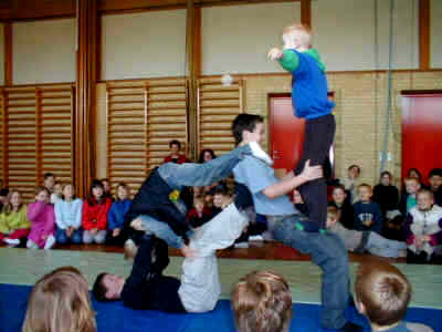 Cirkusuge.jpg (16287 bytes)