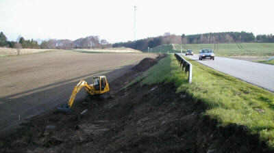 gravemaskine-400.jpg (10083 bytes)