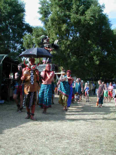 P7270048-400.jpg (29844 bytes)