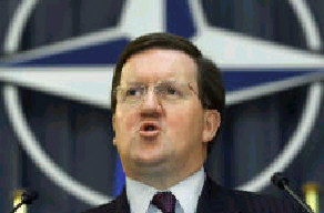 George-Robertson.jpg (17785 bytes)