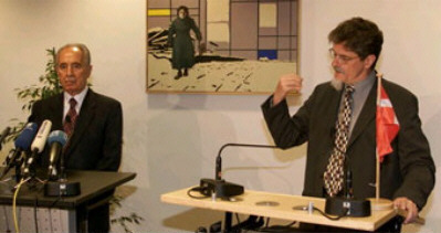 19oktLykketoft_fredsproces400.jpg (33976 bytes)