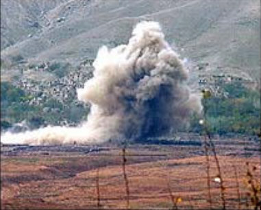 01nov_US_taeppebomb_400.jpg (35677 bytes)