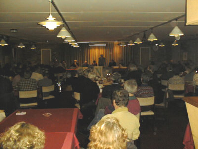 13nov_valg_gjerrild_400.jpg (31535 bytes)