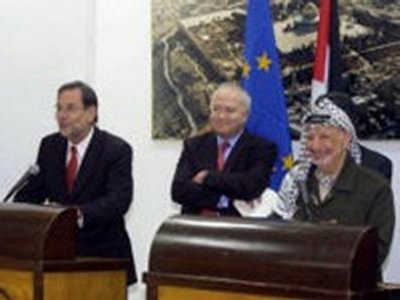 12dec_Palaestine_arafat_200art.jpg (21430 bytes)