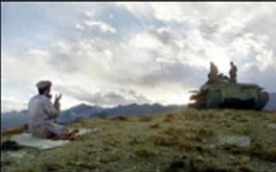 12dec_torabora_tankpray_400.jpg (18995 bytes)