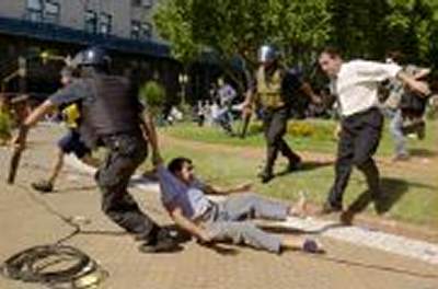 21dec_argentina_400.jpg (16913 bytes)