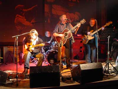 rex400.jpg (19165 bytes)