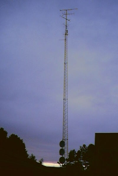 Faelles-landsbyantenne.jpg (17111 bytes)