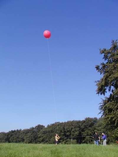 P40028.JPG (17840 bytes)