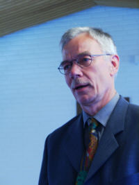 09200075.jpg (9022 bytes)