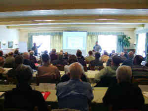 Foredrag.jpg (8073 bytes)