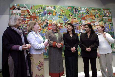 large-20021201-223105-0.JPG (30644 bytes)